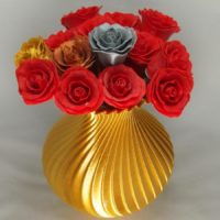 3D printed vase with 3D printed roses